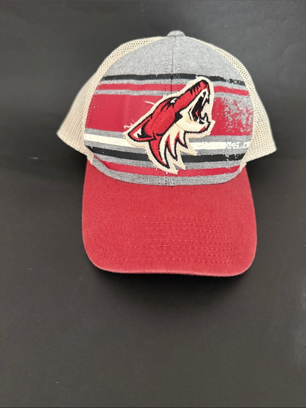 Reebok Arizona Coyotes SnapBack Trucker Hat.  One size